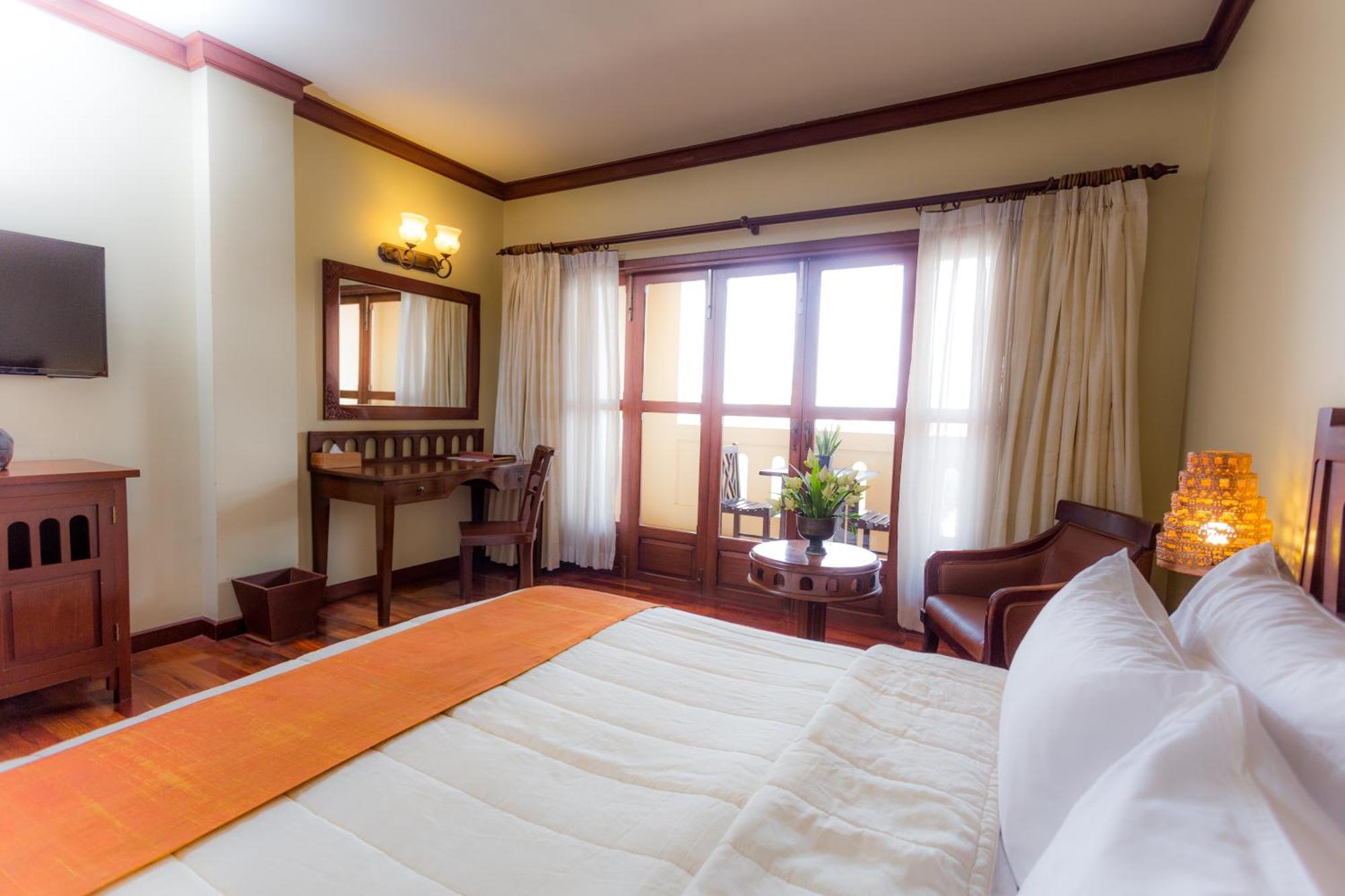 Royal Angkor Resort & Spa Ciudad de Siem Riep Exterior foto