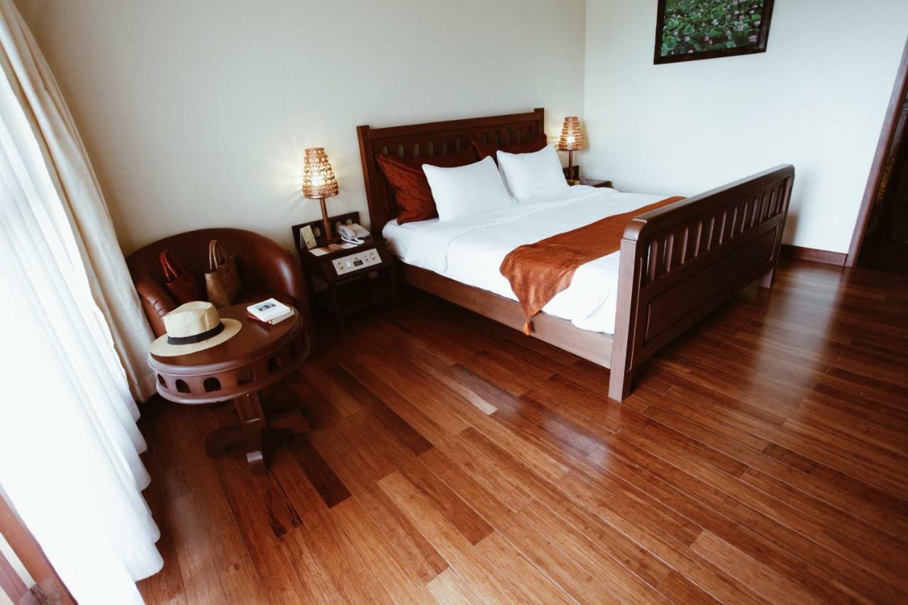 Royal Angkor Resort & Spa Ciudad de Siem Riep Exterior foto